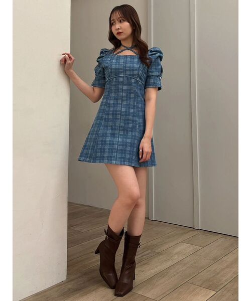 dazzlin(ダズリン)の「2WAYスイッチングステッチワンピース(ワンピース・レディース・その他1/インディゴブルー/オフホワイト・MEDIUM/SMALL)」の22枚目の写真