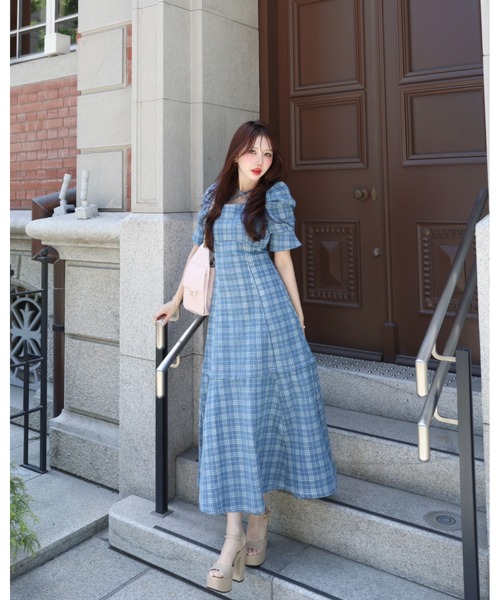 dazzlin（ダズリン）の「2WAYスイッチングステッチワンピース