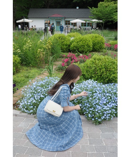 dazzlin（ダズリン）の「2WAYスイッチングステッチワンピース（ワンピース・レディース・その他1/インディゴブルー/オフホワイト・MEDIUM/SMALL）」の11枚目の写真