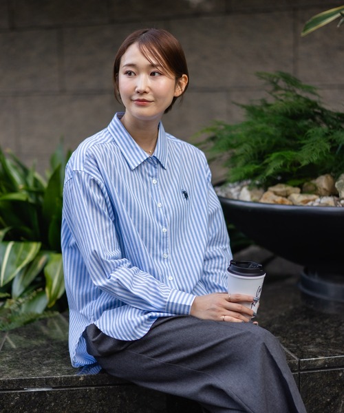 U.S. POLO ASSN.(ユーエスポロアッスン)の「【U.S. POLO ASSN./ユーエスポロアッスン】【気になるお尻を自然にカバー】ブロードシャツ やや長め丈 着痩せ効果(シャツ/ブラウス・レディース・ネイビー/サックスブルー/ピンク/ブルー・LARGE/MEDIUM)」の9枚目の写真