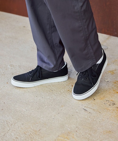 GLOBAL WORK（グローバルワーク）の「らくっションキャンバススニーカー/646778（スニーカー・メンズ・ブラック/オフホワイト・LARGE/MEDIUM）」の21枚目の写真