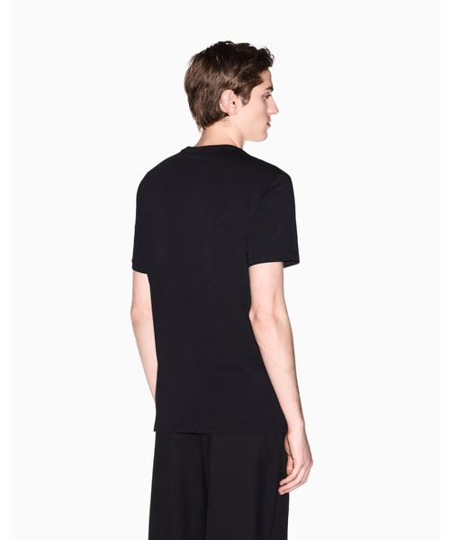 ARMANI EXCHANGE(アルマーニエクスチェンジ)の「【A|X アルマーニ エクスチェンジ】エンボスロゴ 半袖クルーネックTシャツ/SLIM(Tシャツ/カットソー・メンズ・ブラック・XX-LARGE/X-SMALL/X-LARGE/SMALL/MEDIUM/LARGE)」の2枚目の写真