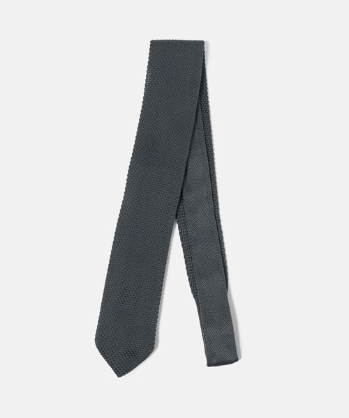 green label relaxing（グリーンレーベルリラクシング）の「GLR ポリエステル ウォッシャブル ニット ソリッド ネクタイ ニットタイ（ネクタイ・メンズ・ブラック/オリーブ/ピンク/ダークブラウン/ダークグレー/ネイビー/ロイヤルブルー/イエロー・FREE）」の2枚目の写真