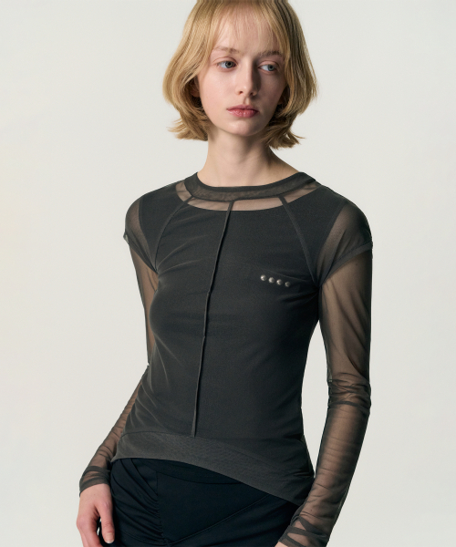 KIMZISU(キムジス)の「Veiled Mesh Shell LS T-shirt_BLACK(Tシャツ/カットソー・レディース・ブラック・SMALL/MEDIUM)」の4枚目の写真