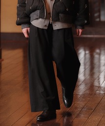 amok（アモク）の「WOOL WIDE PANTS（スラックス）」