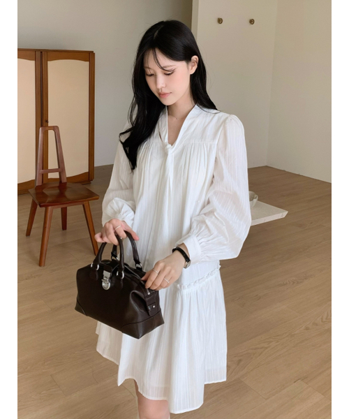 LENINA(レニーナ)の「DARLENE bow neck dress_WHITE(ワンピース・レディース・ホワイト・FREE)」の1枚目の写真