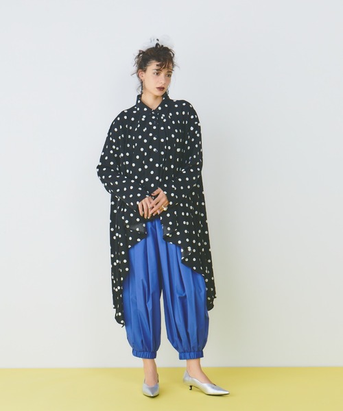 manana suerte（マニャーナスエルテ）の「サイドロングシャツ（シャツ/ブラウス・レディース・ドット/ブラック・FREE）」の9枚目の写真