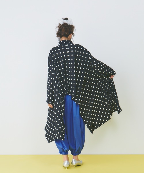 manana suerte（マニャーナスエルテ）の「サイドロングシャツ（シャツ/ブラウス・レディース・ドット/ブラック・FREE）」の13枚目の写真