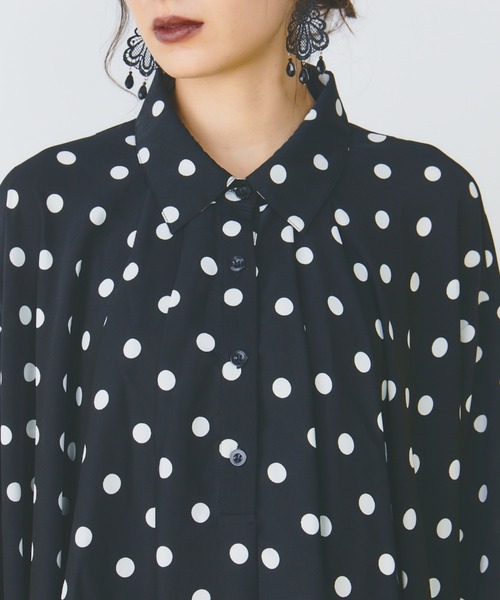 manana suerte（マニャーナスエルテ）の「サイドロングシャツ（シャツ/ブラウス・レディース・ドット/ブラック・FREE）」の7枚目の写真