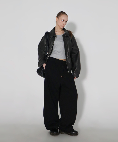 CHICKS（チックス）の「イージーフィットワイドスウェットパンツ（スウェットパンツ・レディース・ライトグレー/ブラック・ONE/TWO）」の5枚目の写真