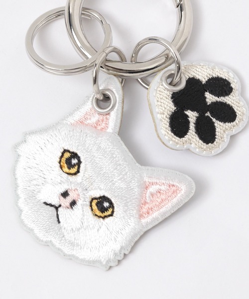GLOBAL WORK（グローバルワーク）の「肉球キーチャーム/660187（キーホルダー・レディース・オフホワイト/ブラック/ベージュ・FREE）」の6枚目の写真