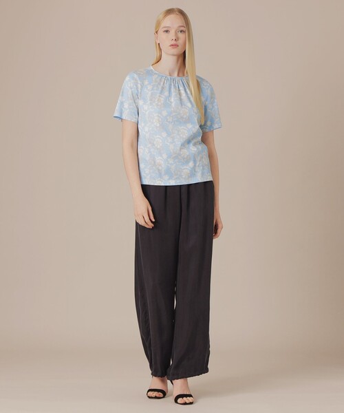 MACKINTOSH LONDON(マッキントッシュ ロンドン)の「【BIBURY FLOWER】バイブリーコットンTシャツ(Tシャツ/カットソー・レディース・グリーン/ブルー/イエロー/ベージュ・38/40)」の5枚目の写真