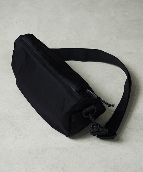 Healthknit Product(ヘルスニットプロダクト)の「"07"≪Healthknit Product≫2ポケット/7L ナイロン ショルダーバッグ(ショルダーバッグ・メンズ・ブラック・ONE SIZE)」の6枚目の写真