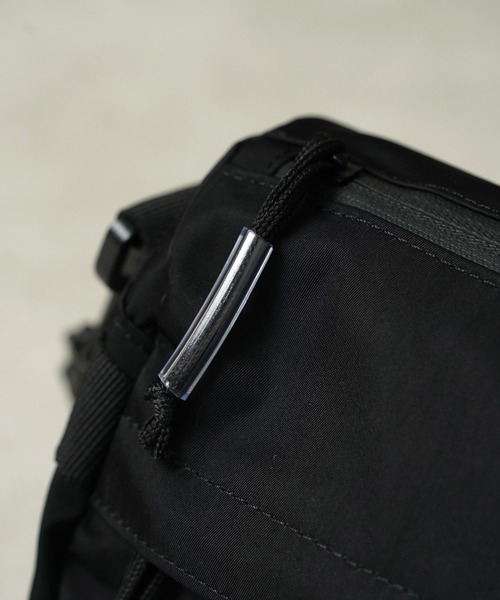 Healthknit Product(ヘルスニットプロダクト)の「"07"≪Healthknit Product≫2ポケット/7L ナイロン ショルダーバッグ(ショルダーバッグ・メンズ・ブラック・ONE SIZE)」の9枚目の写真