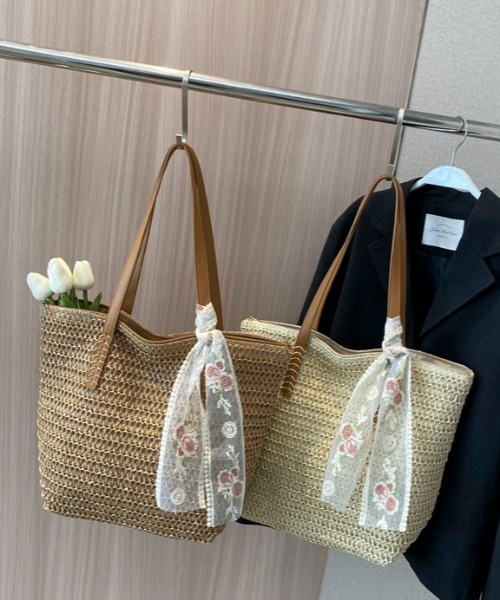 pyornim(ピョルニム)の「【A4サイズ対応】【花柄刺繍リボン付き】 フェイクレザーハンドル カゴトートバッグ 海 夏 プール(トートバッグ・レディース・ベージュ/アイボリー・F)」の4枚目の写真
