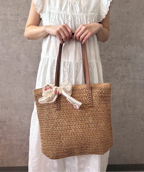 pyornim(ピョルニム)の「【A4サイズ対応】【花柄刺繍リボン付き】 フェイクレザーハンドル カゴトートバッグ 海 夏 プール(トートバッグ・レディース・ベージュ/アイボリー・F)」の22枚目の写真