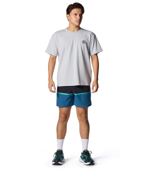 UNDER ARMOUR(アンダーアーマー)の「UAヘビーウエイト パッチ ショートスリーブ Tシャツ(ライフスタイル/メンズ)(Tシャツ/カットソー・メンズ・グレー・M/S/XL/3XL/L/2XL)」の3枚目の写真