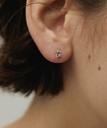 BAQLESS（バックレス）の「[BAQLESS/バックレス] HONESTY LEAF WHITE ピアス（ピアス（両耳用））」