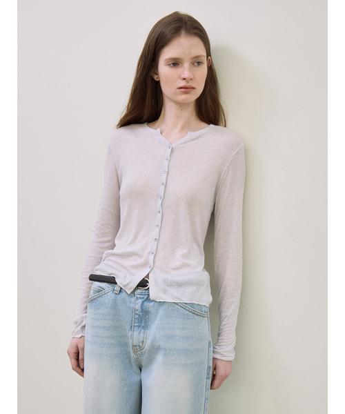 le(ル)の「v-neck ribbed button top (Pale blue)(Tシャツ/カットソー・レディース・その他・FREE)」の2枚目の写真