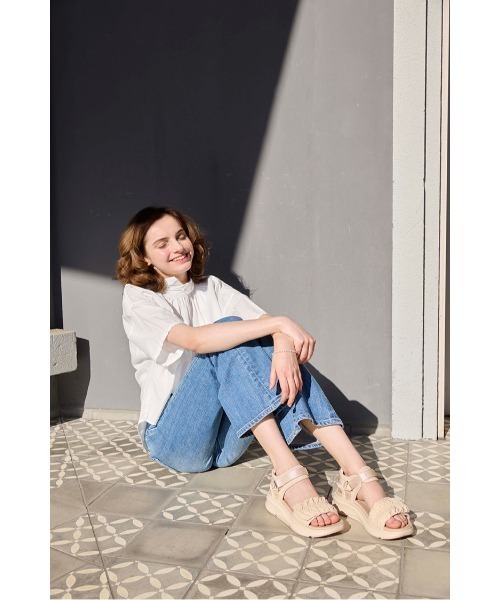 ABC-MART（エービーシーマート）の「ABC SELECT エービーシーセレクト CL CHIFFON SANDAL シフォンサンダル W2073 BEIGE（サンダル・レディース・ベージュ・SMALL/MEDIUM/LARGE/X-LARGE）」の2枚目の写真