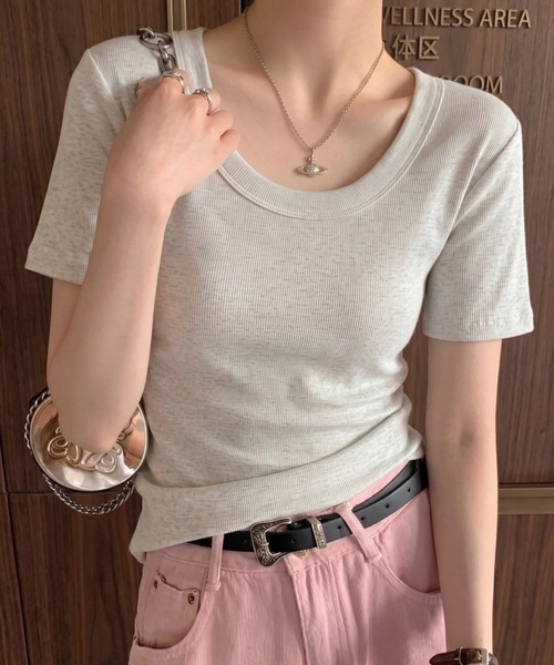 yuue' ( wear )(ユーイ)の「ワイドネックショートリブ半袖Tシャツ(Tシャツ/カットソー・レディース・ブラック/ダークブラウン/ライトグレー/ホワイト・FREE)」の3枚目の写真