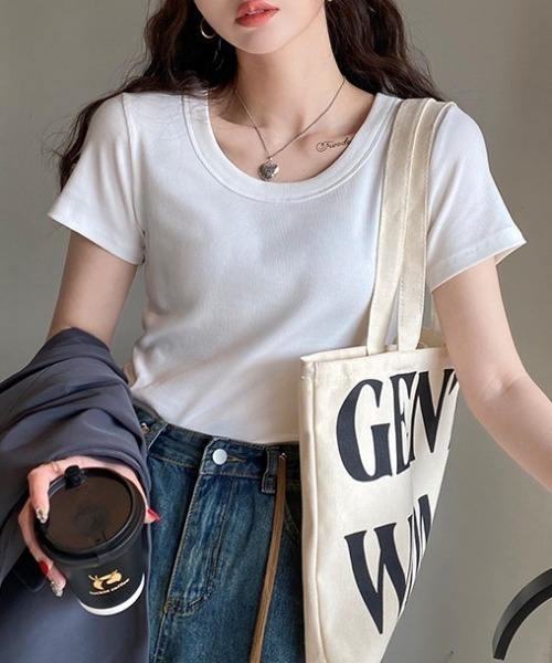 yuue' ( wear )(ユーイ)の「ワイドネックショートリブ半袖Tシャツ(Tシャツ/カットソー・レディース・ブラック/ダークブラウン/ライトグレー/ホワイト・FREE)」の6枚目の写真