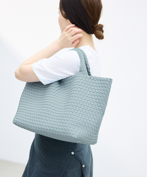 IENA（イエナ）の「NAGHEDI/ナゲディ 別注 St.Barths Medium Tote バッグ SN03013LD（トートバッグ・レディース・ベージュ/ブルー系その他・FREE）」の2枚目の写真