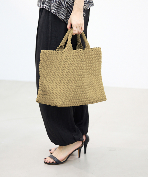 IENA（イエナ）の「NAGHEDI/ナゲディ 別注 St.Barths Medium Tote バッグ SN03013LD（トートバッグ・レディース・ベージュ/ブルー系その他・FREE）」の3枚目の写真