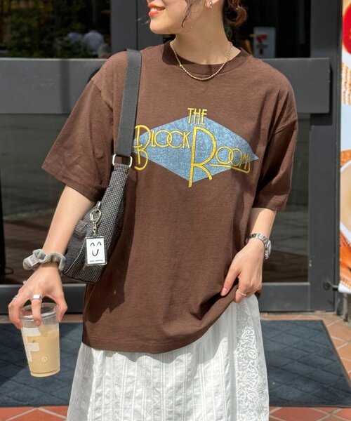 CPCM(シーピーシーエム)の「アソートロゴカラーT(Tシャツ/カットソー・メンズ・ネイビー/イエロー/ホワイト/ピンク/ブラウン・LARGE/MEDIUM)」の3枚目の写真