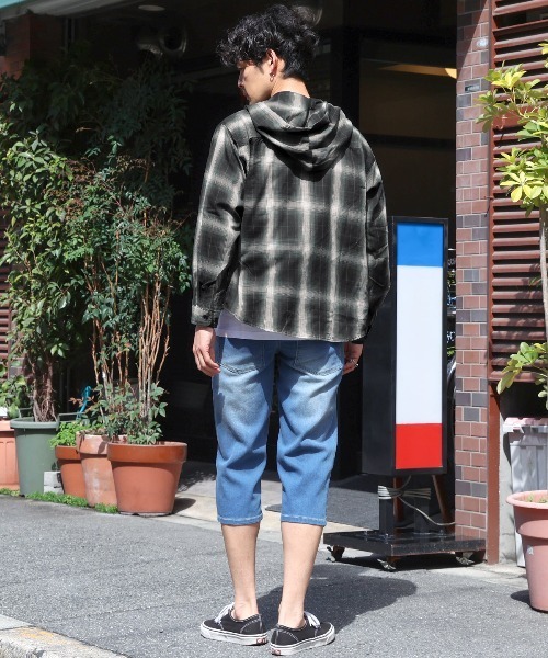 LUXSTYLE(ラグスタイル)の「先染め長袖フード付きシャツ(シャツ/ブラウス・メンズ・ストライプ/チェック・M/L)」の6枚目の写真