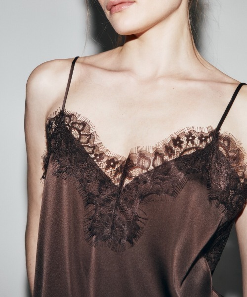 yuue' ( wear )（ユーイ）の「レーストリムサテンキャミソール（キャミソール・レディース・ブラック/ホワイト/ダークブラウン・FREE）」の6枚目の写真