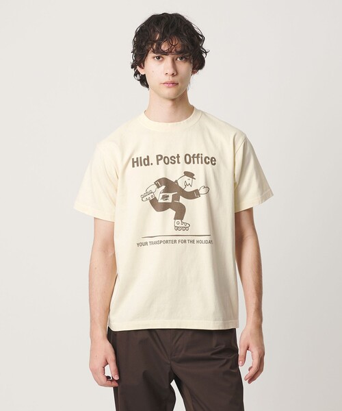 HOLIDAY BOILEAU(ホリディボワロ)の「【別注】<HOLIDAY BOILEAU>ポストオフィス プリント Tシャツ(Tシャツ/カットソー・メンズ・オフホワイト・L/M/XL)」の2枚目の写真