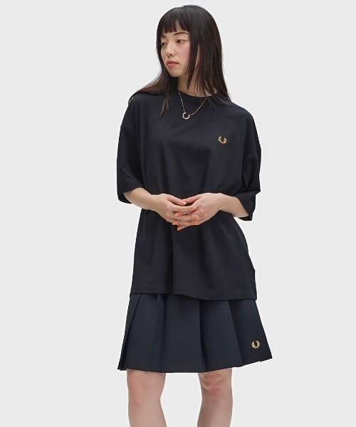 FRED PERRY(フレッドペリー)の「Oversized T-Shirt/オーバーサイズTシャツ(Tシャツ/カットソー・メンズ・グレー/ホワイト/ブラック・M/S/XS/L)」の14枚目の写真