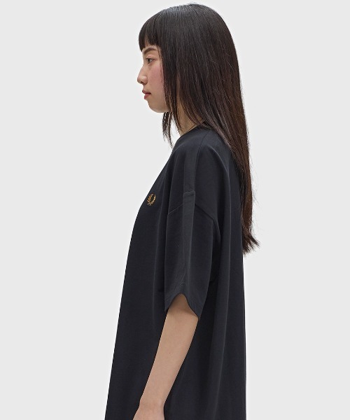 FRED PERRY(フレッドペリー)の「Oversized T-Shirt/オーバーサイズTシャツ(Tシャツ/カットソー・メンズ・グレー/ホワイト/ブラック・M/S/XS/L)」の17枚目の写真