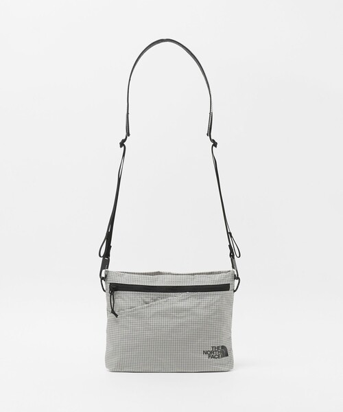THE NORTH FACE(ザノースフェイス)の「<THE NORTH FACE>ラフター ショルダー ポーチ M SP ショルダーバッグ(ショルダーバッグ・メンズ・ブラック/グレー系・FREE)」の4枚目の写真