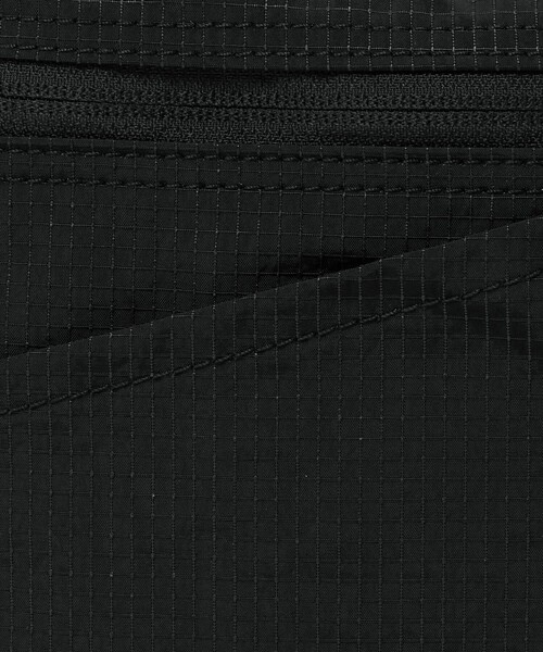 THE NORTH FACE(ザノースフェイス)の「<THE NORTH FACE>ラフター ショルダー ポーチ M SP ショルダーバッグ(ショルダーバッグ・メンズ・ブラック/グレー系・FREE)」の22枚目の写真