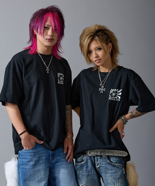 BLACK PEACH（ブラックピーチ）の「【BLACK PEACH】コラボプリント 半袖Tシャツ（Tシャツ/カットソー・レディース・ブラック・LARGE/MEDIUM/SMALL）」の3枚目の写真