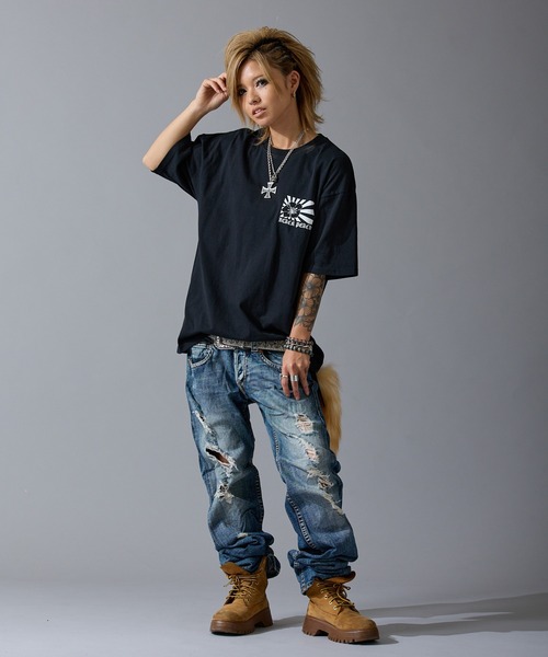 BLACK PEACH（ブラックピーチ）の「【BLACK PEACH】コラボプリント 半袖Tシャツ（Tシャツ/カットソー・レディース・ブラック・LARGE/MEDIUM/SMALL）」の7枚目の写真