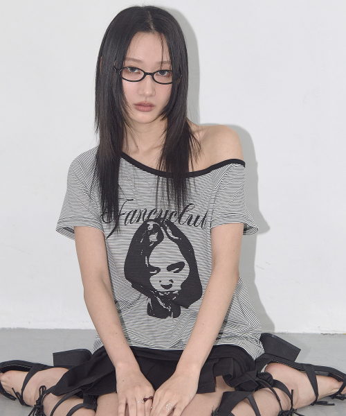FANCY CLUB（ファンシークラブ）の「ミスティック ワンショルダーTシャツ (ブラック) F25QB107（Tシャツ/カットソー・レディース・その他・ONE SIZE）」の2枚目の写真