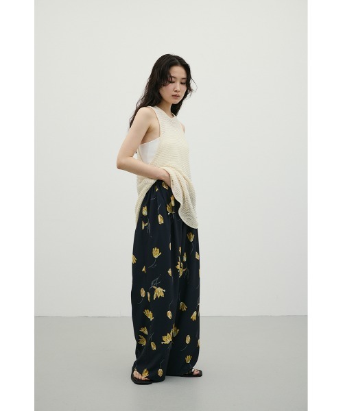 STYLEMIXER(スタイルミキサー)の「フラワープリントリラックスパンツ(その他パンツ・レディース・ブラック系その他・SMALL/MEDIUM)」の2枚目の写真