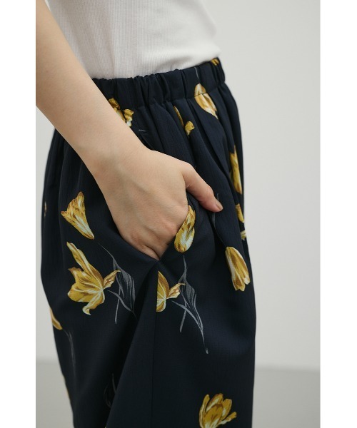 STYLEMIXER(スタイルミキサー)の「フラワープリントリラックスパンツ(その他パンツ・レディース・ブラック系その他・SMALL/MEDIUM)」の10枚目の写真