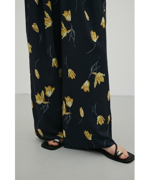 STYLEMIXER(スタイルミキサー)の「フラワープリントリラックスパンツ(その他パンツ・レディース・ブラック系その他・SMALL/MEDIUM)」の12枚目の写真