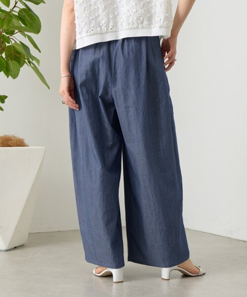 BEARDSLEY(ビアズリー)の「ライトデニムバレルパンツ(その他パンツ・レディース・インディゴブルー・0/1)」の4枚目の写真