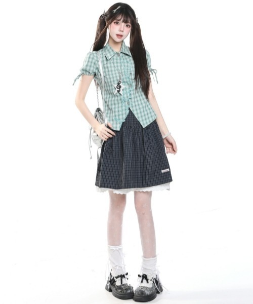 gossip!ロサンゼルス(ゴシップロサンゼルス)の「【Y2Kガーリー】レトロチェック柄キャット刺繍半袖ブラウス アシンメトリー ハートボタン パフスリーブ(シャツ/ブラウス・レディース・チェック・M)」の12枚目の写真