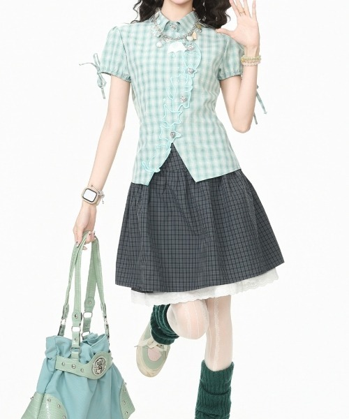 gossip!ロサンゼルス(ゴシップロサンゼルス)の「【Y2Kガーリー】レトロチェック柄キャット刺繍半袖ブラウス アシンメトリー ハートボタン パフスリーブ(シャツ/ブラウス・レディース・チェック・M)」の22枚目の写真