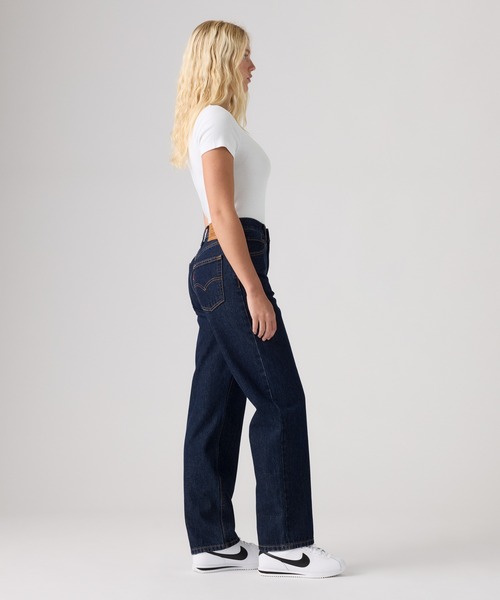 Levi's(リーバイス)の「Levi's/リーバイス EASY DAD ジーンズ ダークインディゴ(デニムパンツ・レディース・ダークインディゴブルー・28inch/27inch/26inch/25inch/24inch/23inch)」の3枚目の写真
