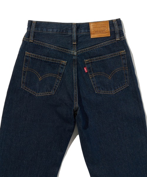 Levi's(リーバイス)の「Levi's/リーバイス EASY DAD ジーンズ ダークインディゴ(デニムパンツ・レディース・ダークインディゴブルー・28inch/27inch/26inch/25inch/24inch/23inch)」の10枚目の写真
