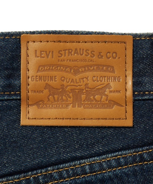 Levi's(リーバイス)の「Levi's/リーバイス EASY DAD ジーンズ ダークインディゴ(デニムパンツ・レディース・ダークインディゴブルー・28inch/27inch/26inch/25inch/24inch/23inch)」の13枚目の写真