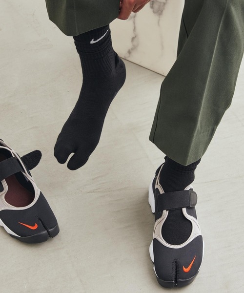 NIKE（ナイキ）の「ナイキ エア リフト メンズシューズ / Nike Air Rift Men's Shoes IW1244-010 Black（スニーカー・メンズ・ブラック・29/28/27/26/30/25/24）」の5枚目の写真