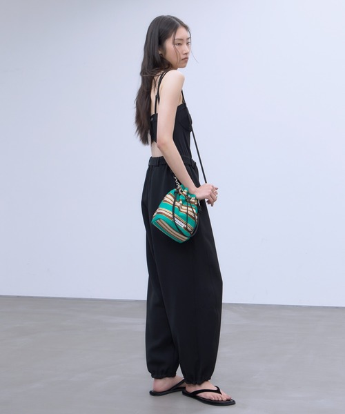 THINGS THAT MATTER（シングス ザット マター）の「【LIMITED FABRIC】TWO WAY DRAWSTRING BAG / ツー ウェイ ドローストリング バッグ（ハンドバッグ・レディース・ブラック/ブルー/ベージュ/グリーン/ピンク・FREE）」の9枚目の写真